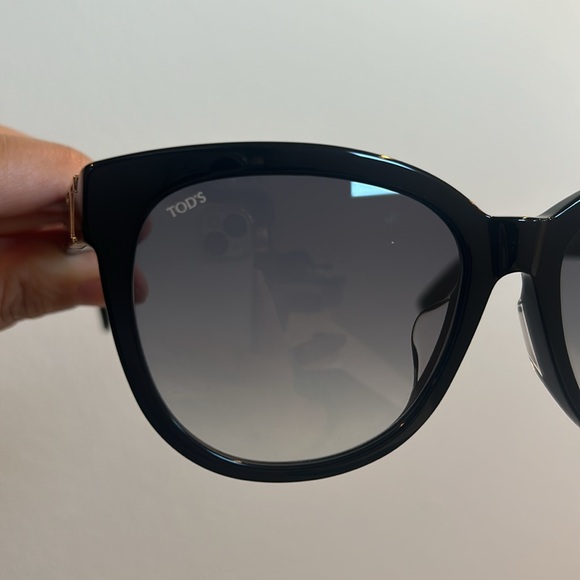 Tod’s TO 315D Oversized Cat Eye Sunglasses - New Condition - Picture 4 of 11